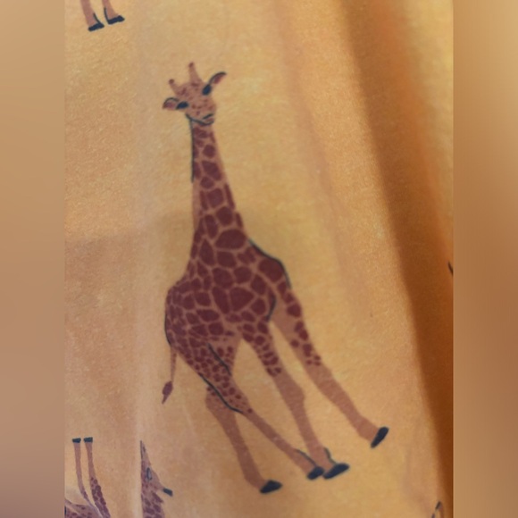 ModCloth giraffe-print wrap shirt XL worn once - Picture 4 of 5
